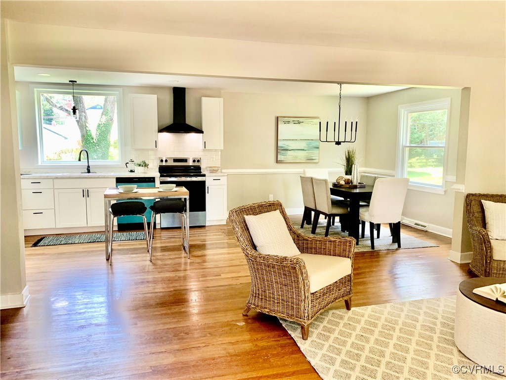 8409 Zell Lane