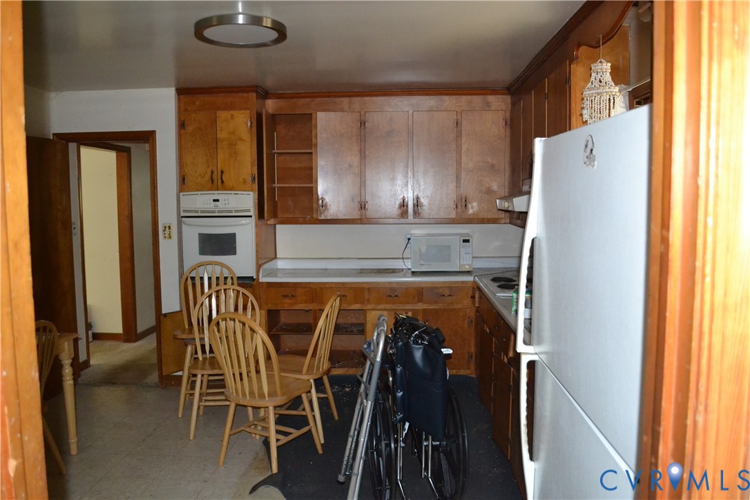 5531 Claridge Drive