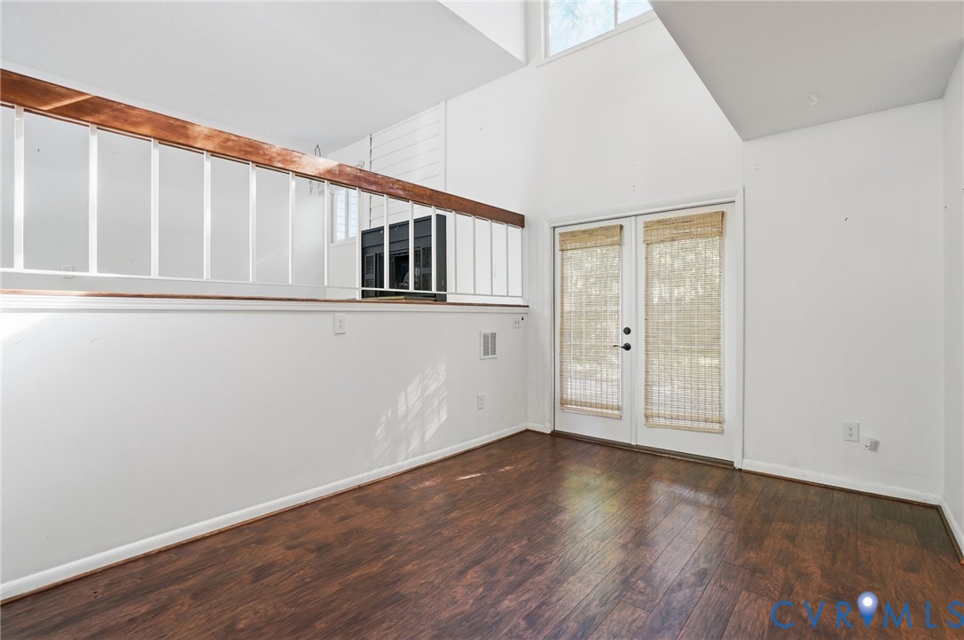 1707 Foxfire Circle