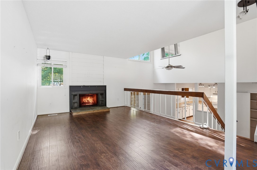 1707 Foxfire Circle