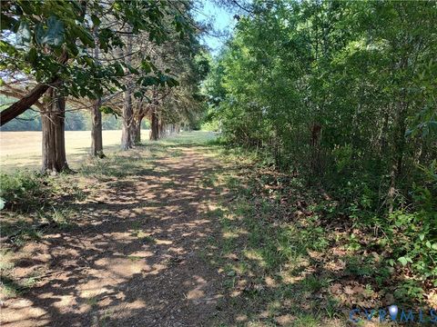 Tiny photo for 13110 Continental Road, Wilsons, VA 23894 (MLS # 2613927)