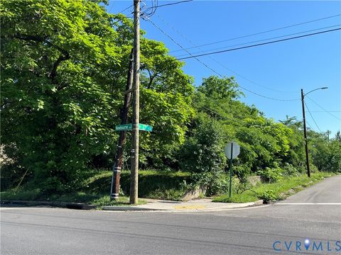 Tiny photo for 2620 Newbourne Street, Richmond, VA 23223 (MLS # 2613170)