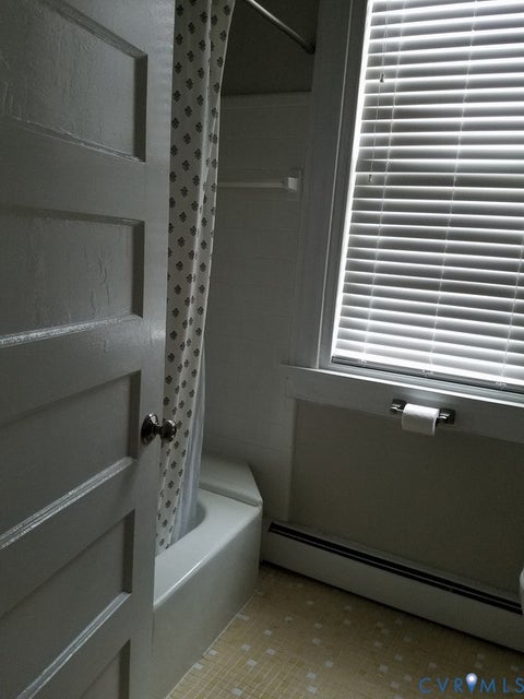 Tiny photo for 416 Strawberry Street, Richmond, VA 23220 (MLS # 2627378)
