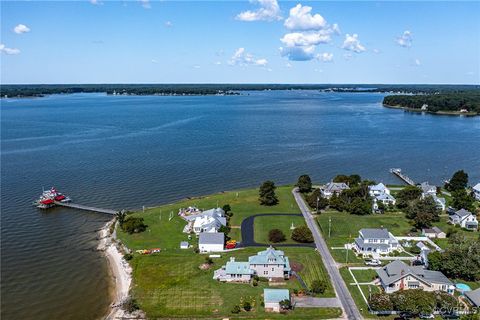 A home in Reedville