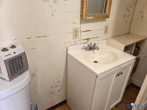 Tiny photo for 15022 George Wash Memorial Highway, Saluda, VA 23149 (MLS # 2628136)