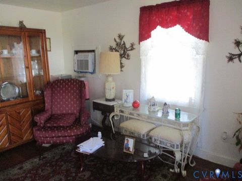 Tiny photo for 600 S Jefferson Street, Petersburg, VA 23803 (MLS # 2533610)