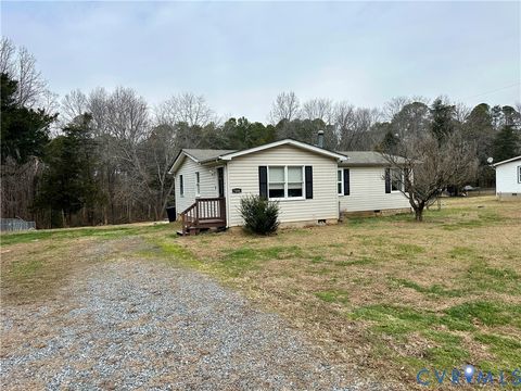 Tiny photo for 7406 Stubbs Bridge Road, Spotsylvania, VA 22551 (MLS # 2533117)
