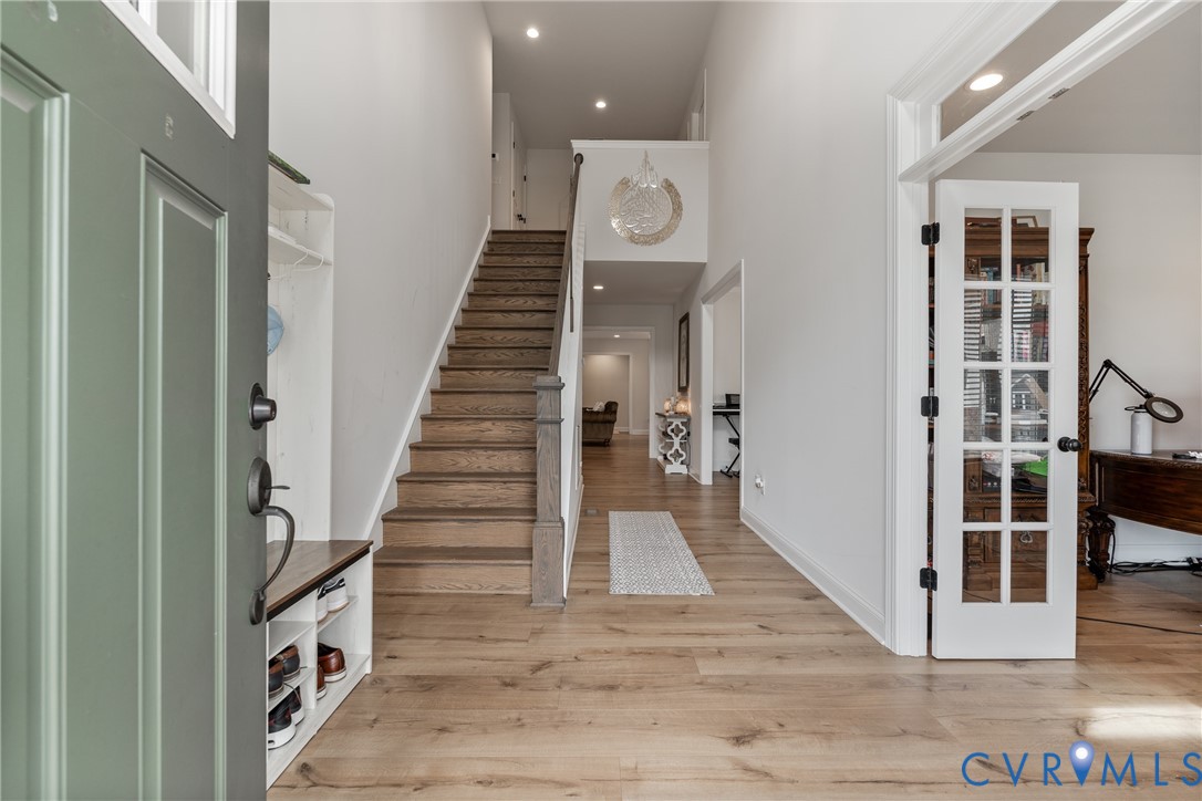 12400 N Crossing Drive