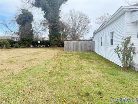 Tiny photo for 7 E Howard Street, Hampton, VA 23663 (MLS # 2533523)