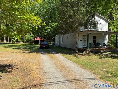 Photo of 303 N Snead Street, Ashland, VA 23005 (MLS # 2602893)