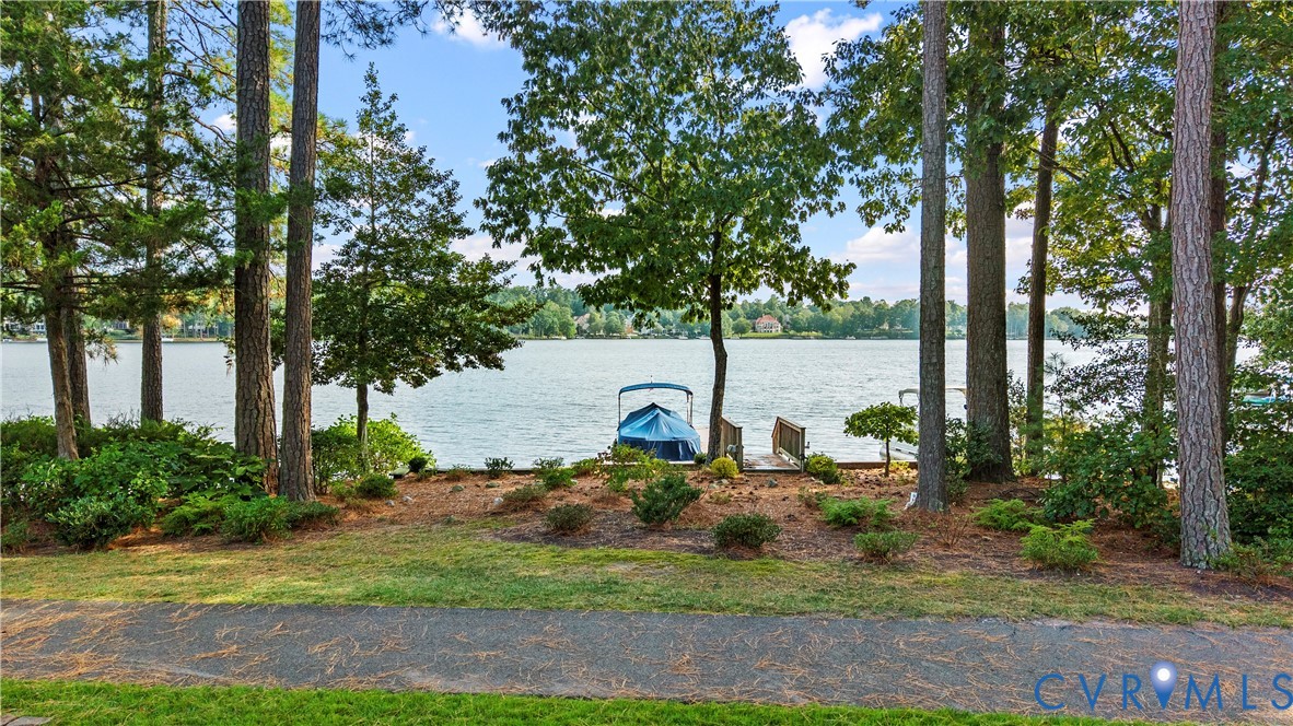 14101 Waters Edge Circle