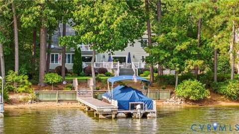 14101 Waters Edge Circle Midlothian VA 23112