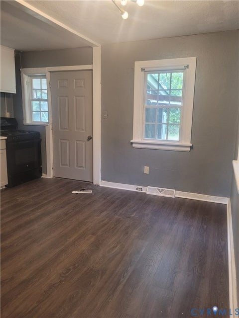 Tiny photo for 116 E Westover Avenue, Colonial Heights, VA 23834 (MLS # 2625489)