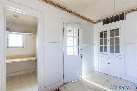 Tiny photo for 21210 Chesterfield Avenue, South Chesterfield, VA 23803 (MLS # 2605642)