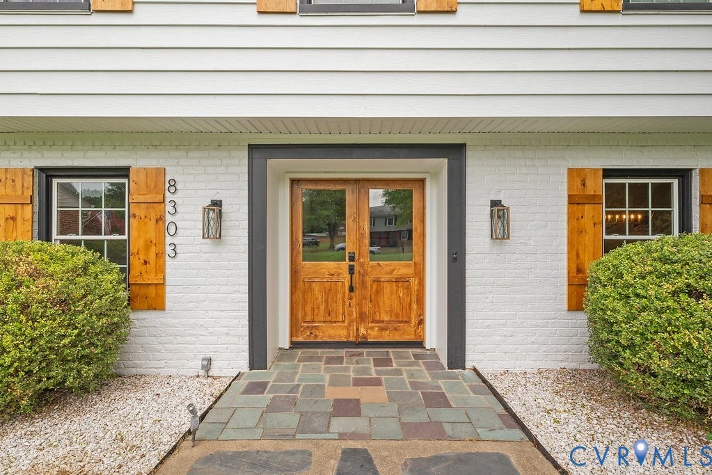 8303 Buckeye Drive