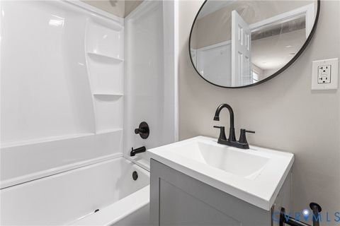 Tiny photo for 1118 Hilton Place, Petersburg, VA 23803 (MLS # 2613745)