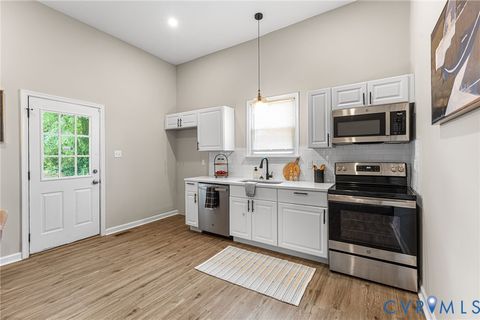 Tiny photo for 1118 Hilton Place, Petersburg, VA 23803 (MLS # 2613745)