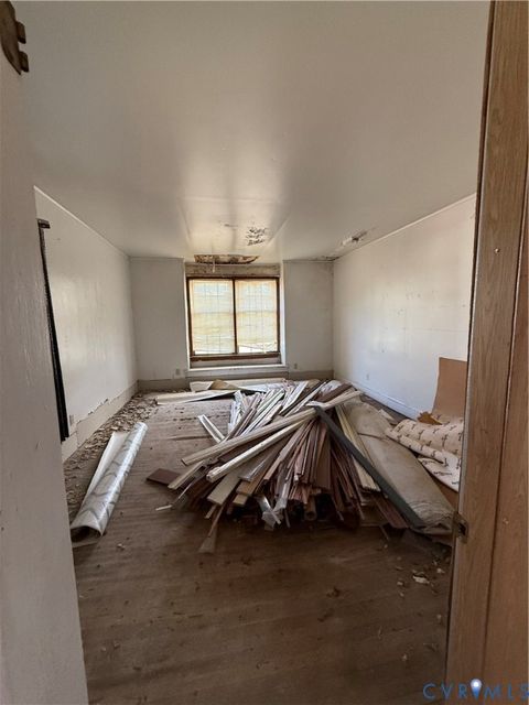 Tiny photo for 1415 11th Street, Victoria, VA 23974 (MLS # 2530285)