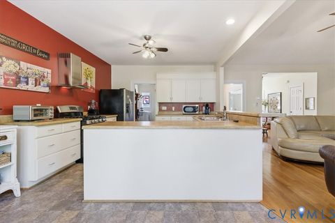 Tiny photo for 801 North Avenue, Hopewell, VA 23860 (MLS # 2613068)