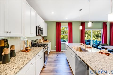 Tiny photo for 6473 Fennec Run, Chesterfield, VA 23120 (MLS # 2528782)