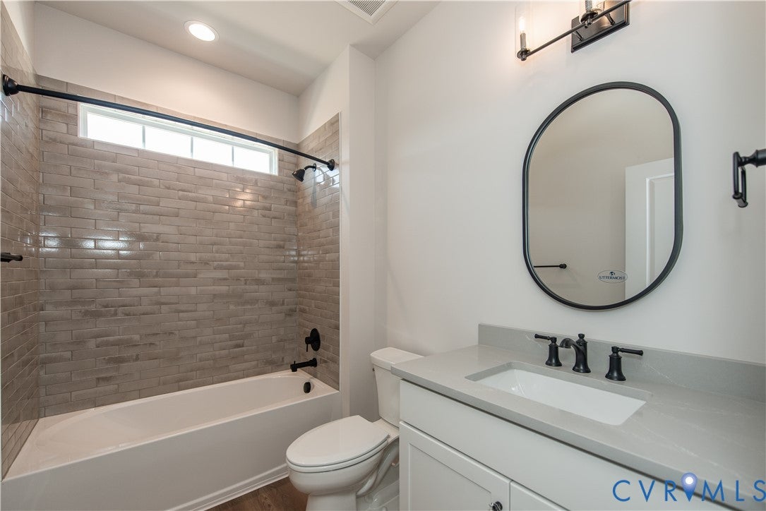 4926 Little Henry Lane