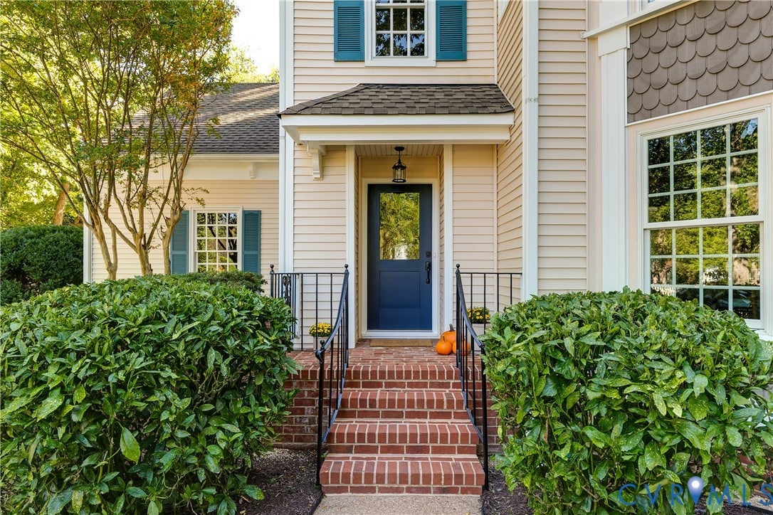 8601 Burroughs Court