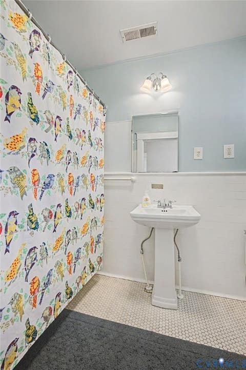Tiny photo for 3106 W Grace Street, Richmond, VA 23221 (MLS # 2622979)
