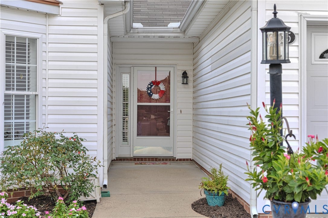 4125 English Holly Circle