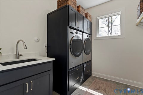 Tiny photo for 5012 Lake Summer Loop, Moseley, VA 23120 (MLS # 2615909)