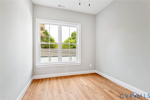 Tiny photo for 310 E 33rd Street, Richmond, VA 23224 (MLS # 2624470)