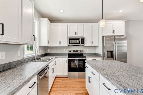 Tiny photo for 310 E 33rd Street, Richmond, VA 23224 (MLS # 2624470)