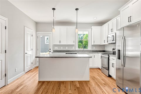 Tiny photo for 310 E 33rd Street, Richmond, VA 23224 (MLS # 2624470)