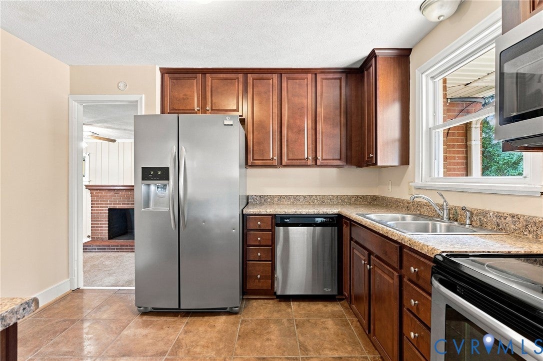 8102 Chipplegate Drive