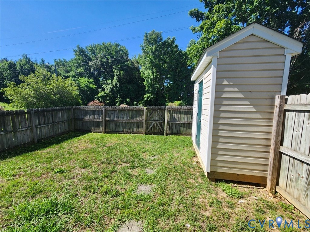 451 Hollybrook Ridge Lane