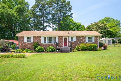 Photo of 16108 Edgewood Drive, Chester, VA 23831 (MLS # 2612446)