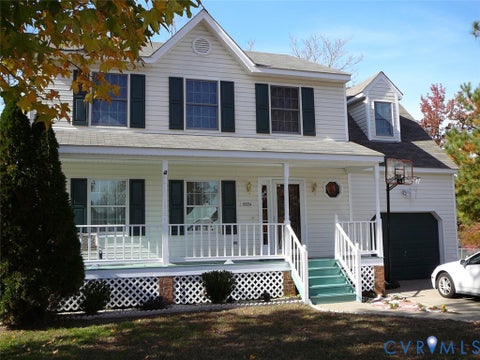 Photo of 19224 Maurer Lane, Colonial Heights, VA 23834 (MLS # 2624297)