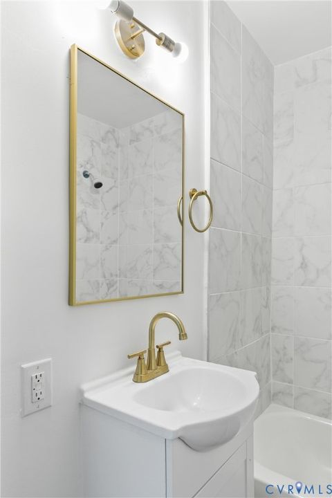 Tiny photo for 4 S Auburn Avenue, Richmond, VA 23221 (MLS # 2524686)