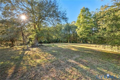 Tiny photo for 7410 Richmond Road, Amelia Courthouse, VA 23002 (MLS # 2526708)