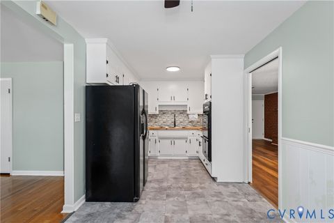 Tiny photo for 552 S 22nd Avenue, Hopewell, VA 23860 (MLS # 2613503)