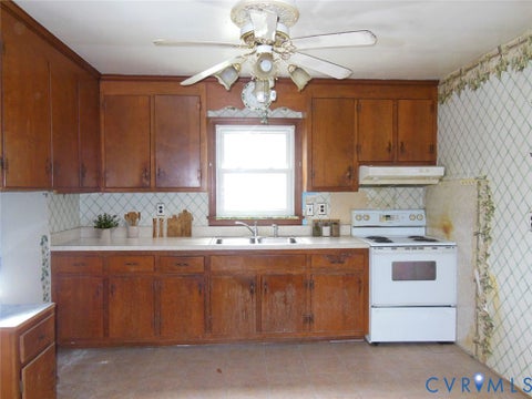 Tiny photo for 2161 Meadow Road, Sandston, VA 23150 (MLS # 2626952)