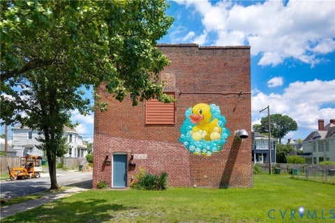 Tiny photo for 2021 North Avenue, Richmond, VA 23222 (MLS # 2626778)