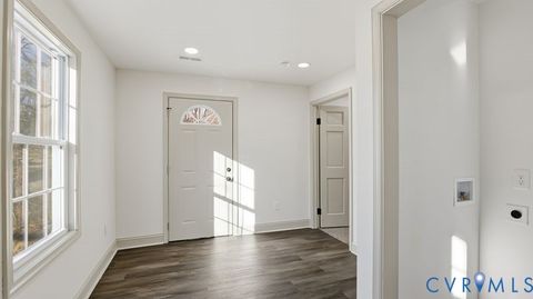 Tiny photo for 331 Walnut Street, Petersburg, VA 23803 (MLS # 2612523)
