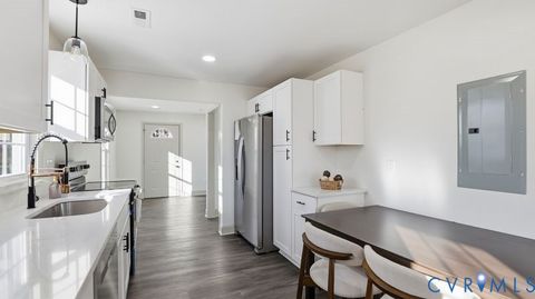 Tiny photo for 331 Walnut Street, Petersburg, VA 23803 (MLS # 2612523)