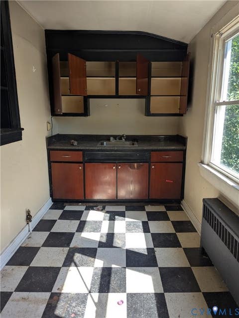 Tiny photo for 318 E Westover Avenue, Colonial Heights, VA 23834 (MLS # 2620875)