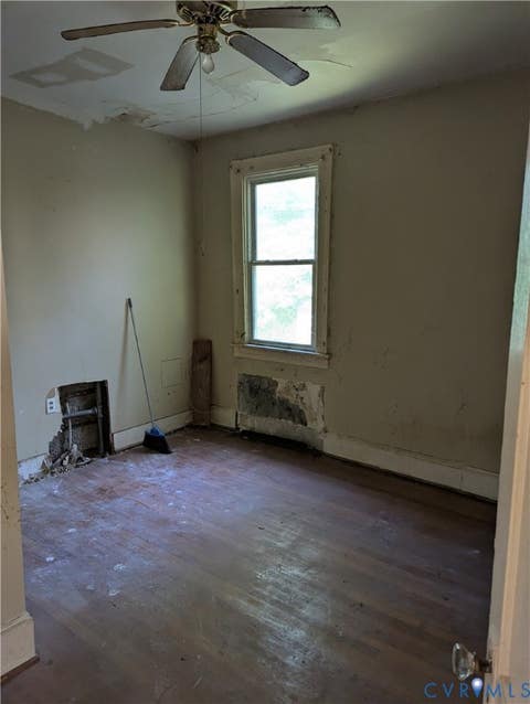 Tiny photo for 318 E Westover Avenue, Colonial Heights, VA 23834 (MLS # 2620875)
