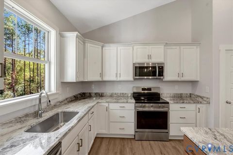 Tiny photo for 4003 Evans Creek Road, Brodnax, VA 23920 (MLS # 2533390)