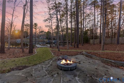 Tiny photo for 20 LAKE CAROLINE DRIVE Dr, Ruther Glen, VA 22546 (MLS # 2600132)