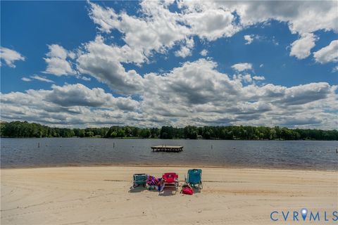 Tiny photo for 20 LAKE CAROLINE DRIVE Dr, Ruther Glen, VA 22546 (MLS # 2600132)
