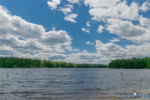 Tiny photo for 20 LAKE CAROLINE DRIVE Dr, Ruther Glen, VA 22546 (MLS # 2600132)