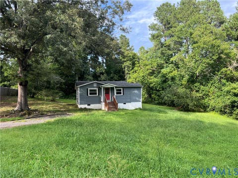 Tiny photo for 500 Lipscomb Street, Crewe, VA 23930 (MLS # 2623247)